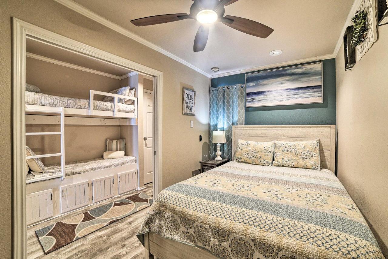 Updated Front Beach Condo With Resort Amenities! Corpus Christi Ngoại thất bức ảnh